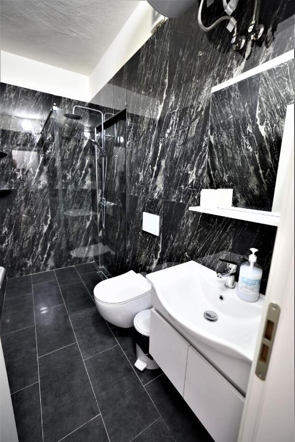 Lovely Studio in Tirana #1 Esterno foto